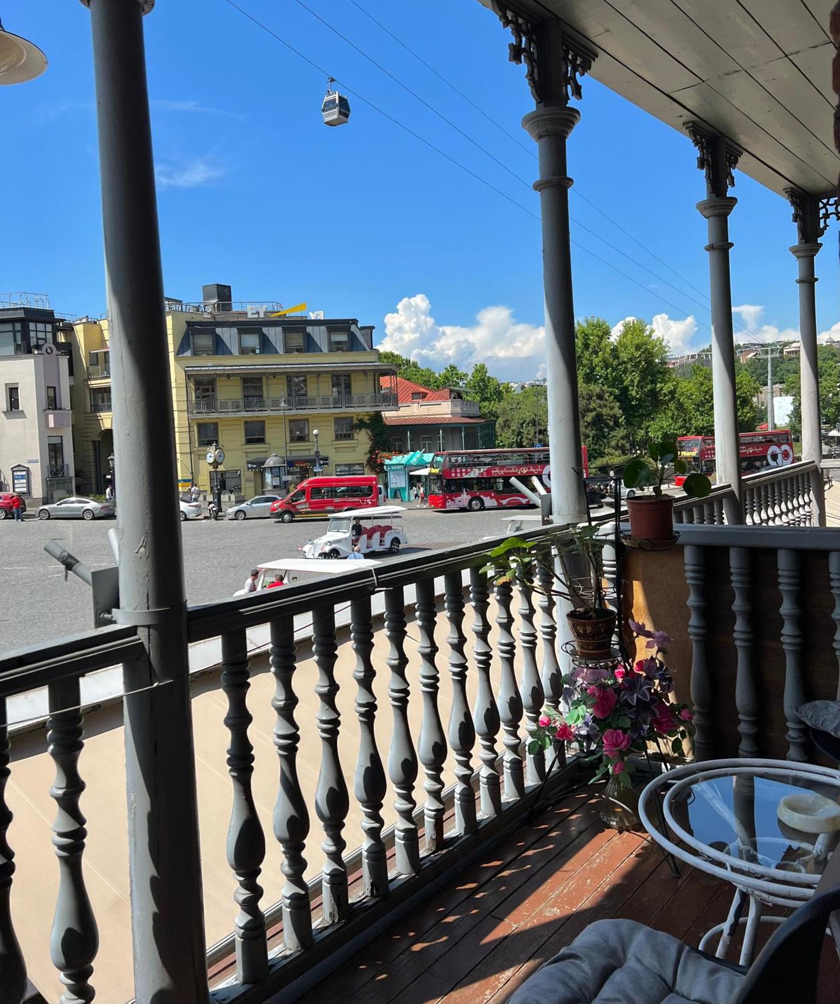 Hotel 6 Tbilisi Exterior photo