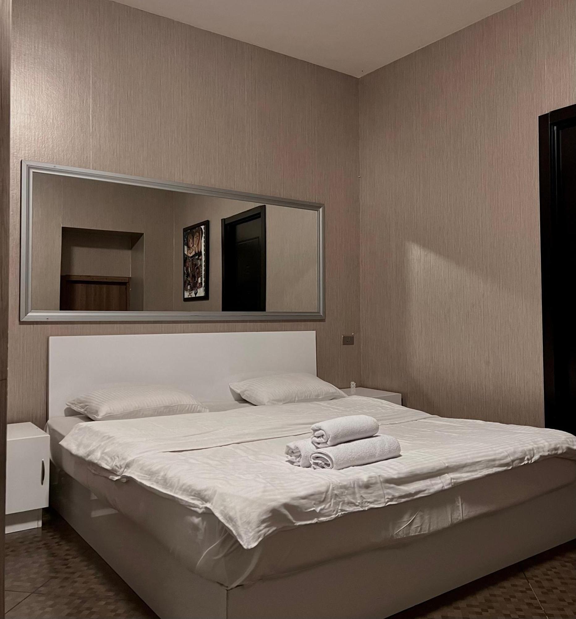 Hotel 6 Tbilisi Exterior photo